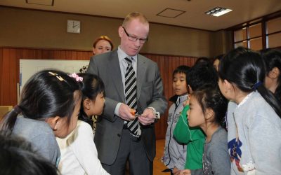 Paper Cut Workshop in Japan in Japanese TV